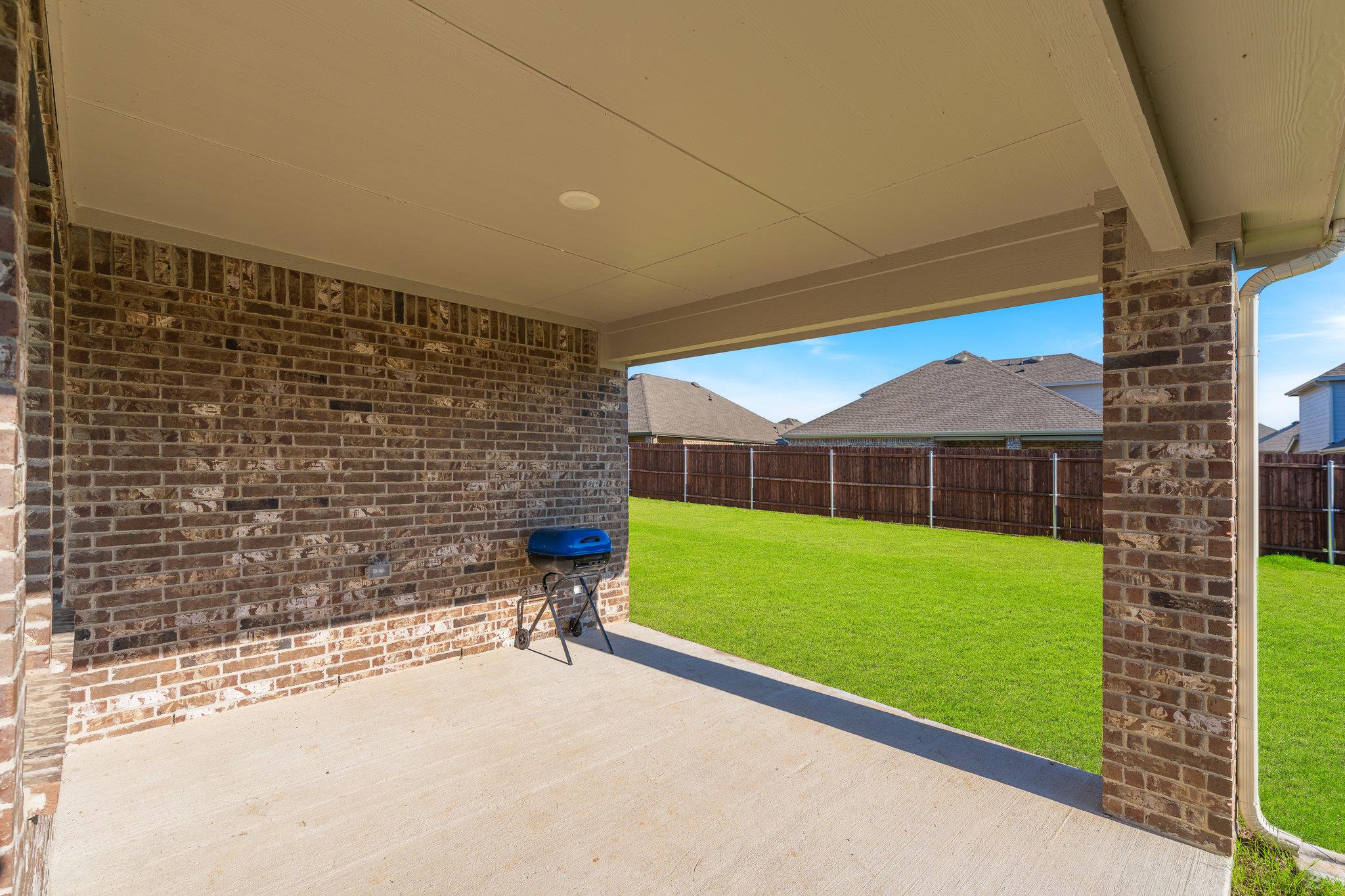 8387 Marotto St, Garland, TX 75043