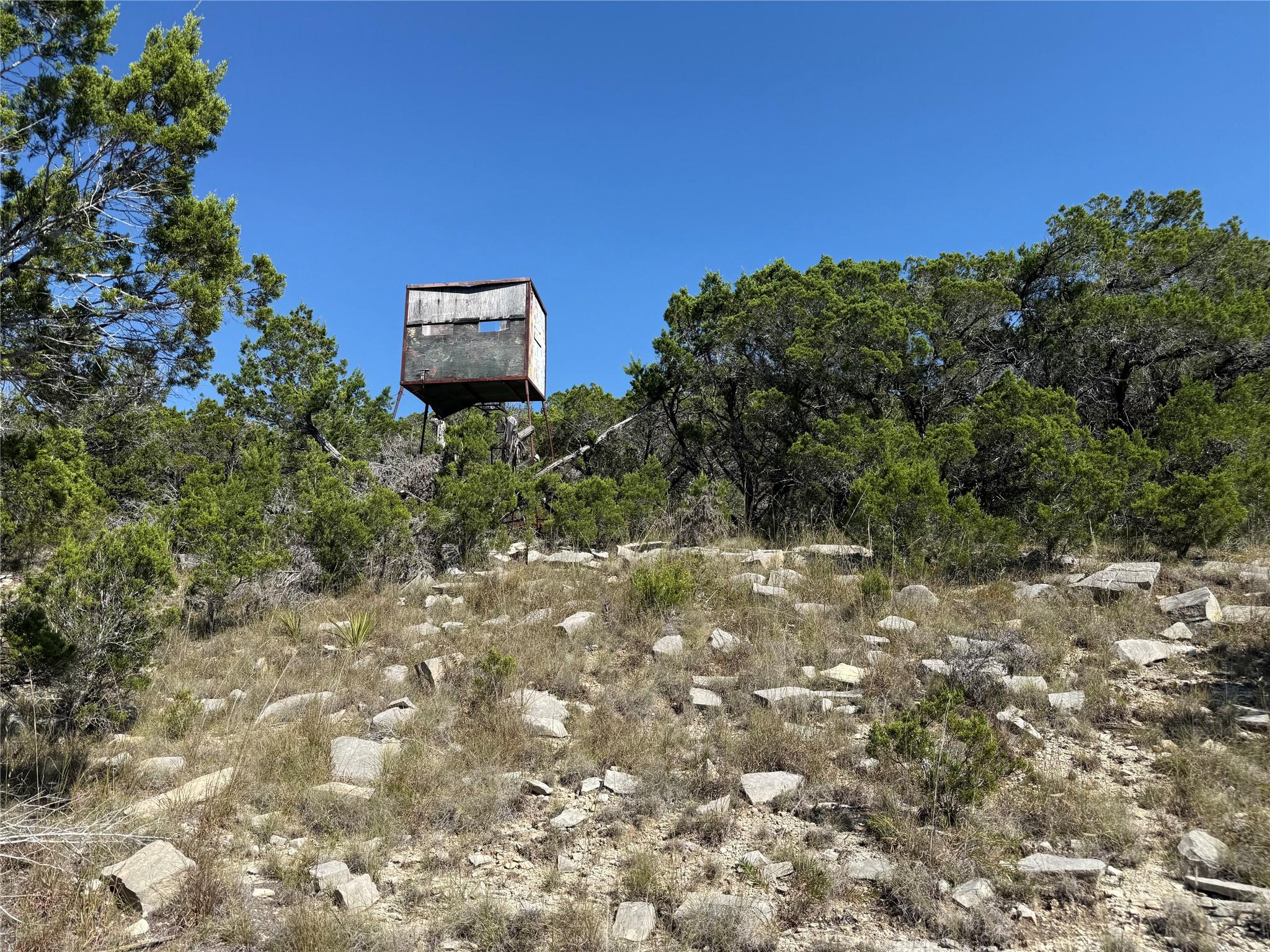 917 Roy Creek Trl, Dripping Springs, TX 78620