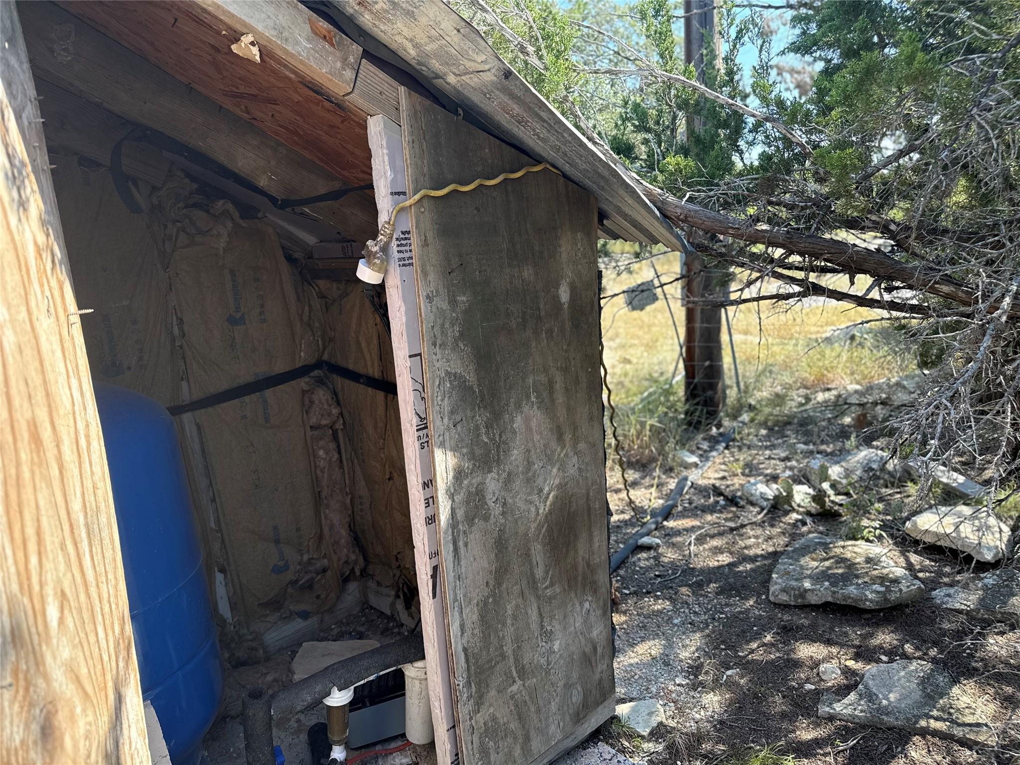 917 Roy Creek Trl, Dripping Springs, TX 78620