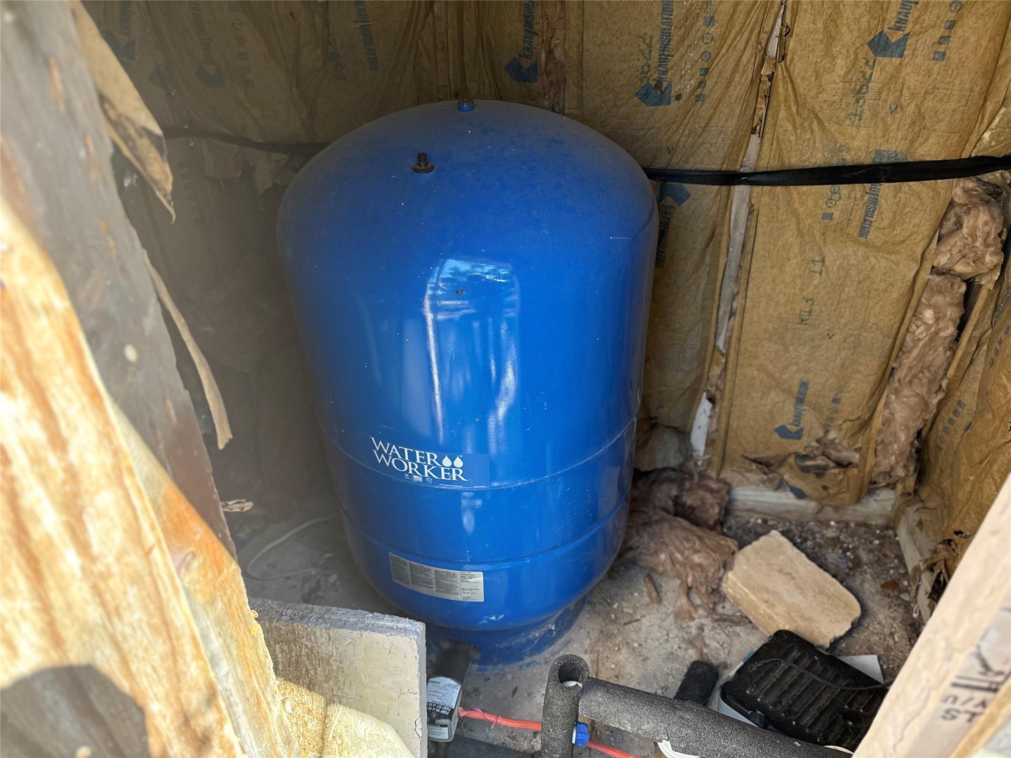 917 Roy Creek Trl, Dripping Springs, TX 78620