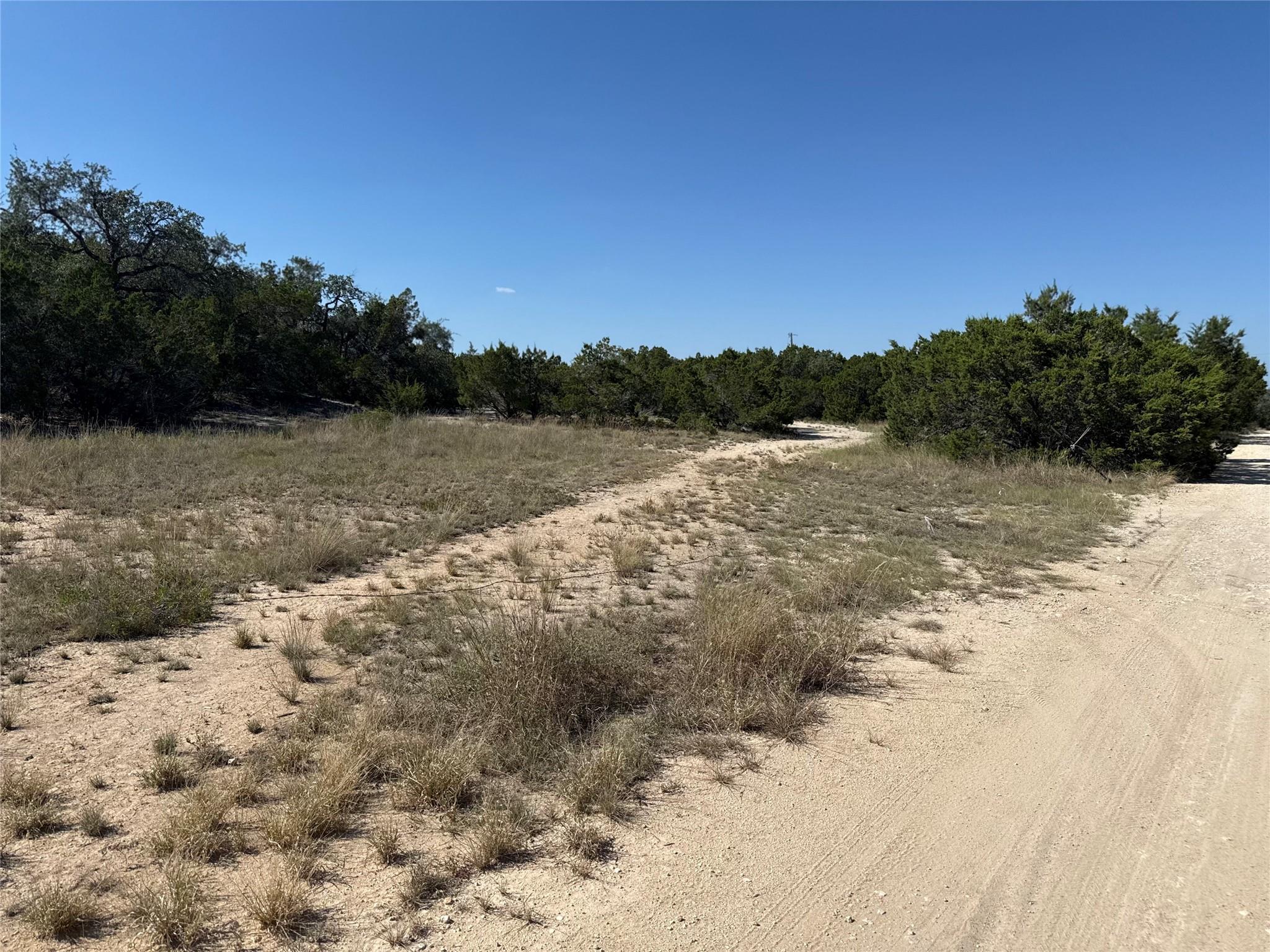 917 Roy Creek Trl, Dripping Springs, TX 78620