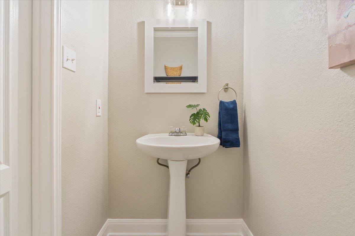 309 Cedar Lakes Blvd, Georgetown, TX 78633