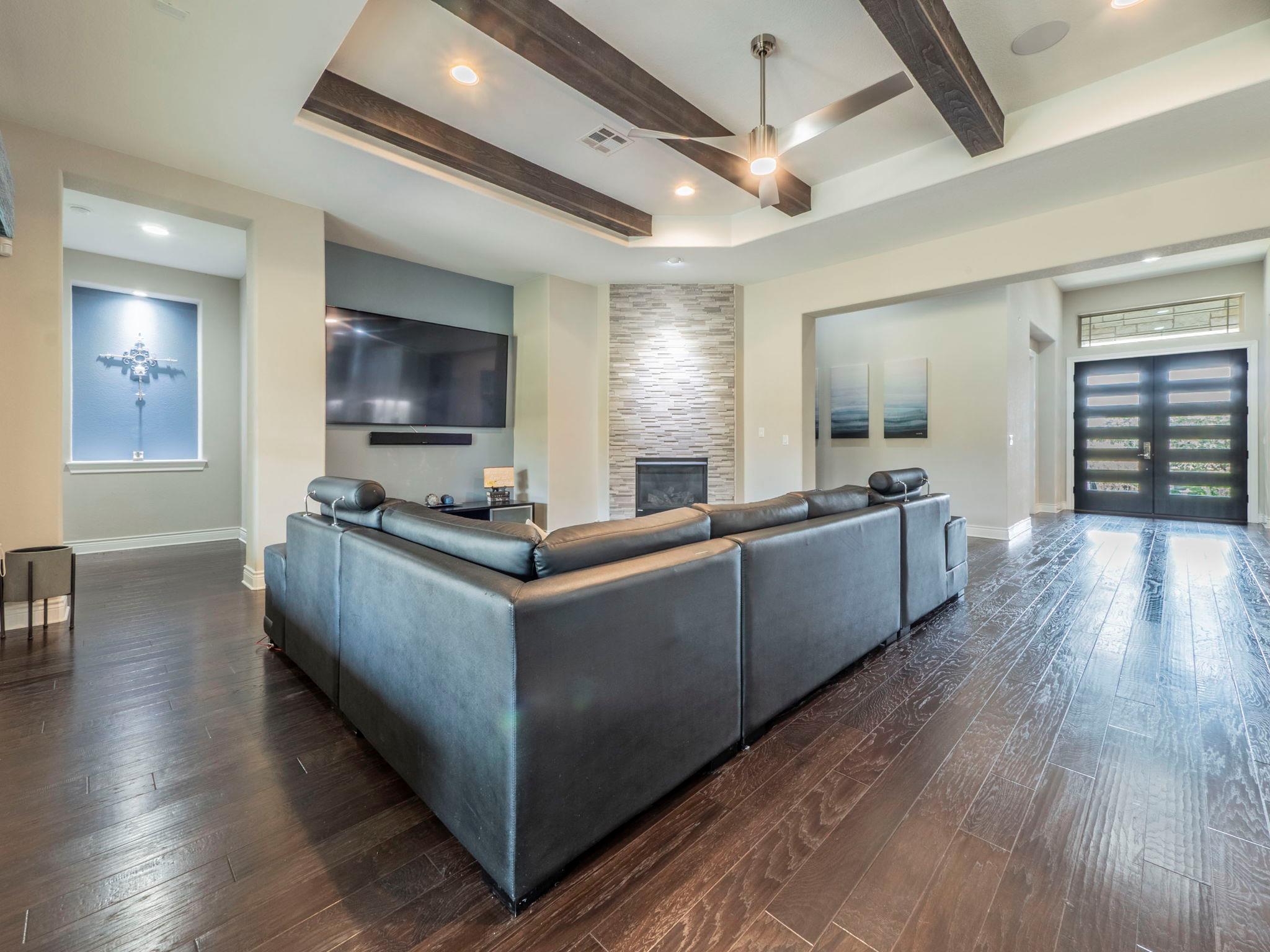 205 Standing Oak Dr, Georgetown, TX 78633