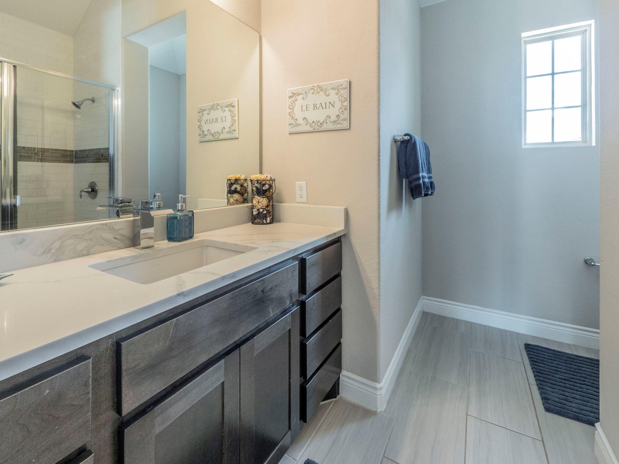 205 Standing Oak Dr, Georgetown, TX 78633