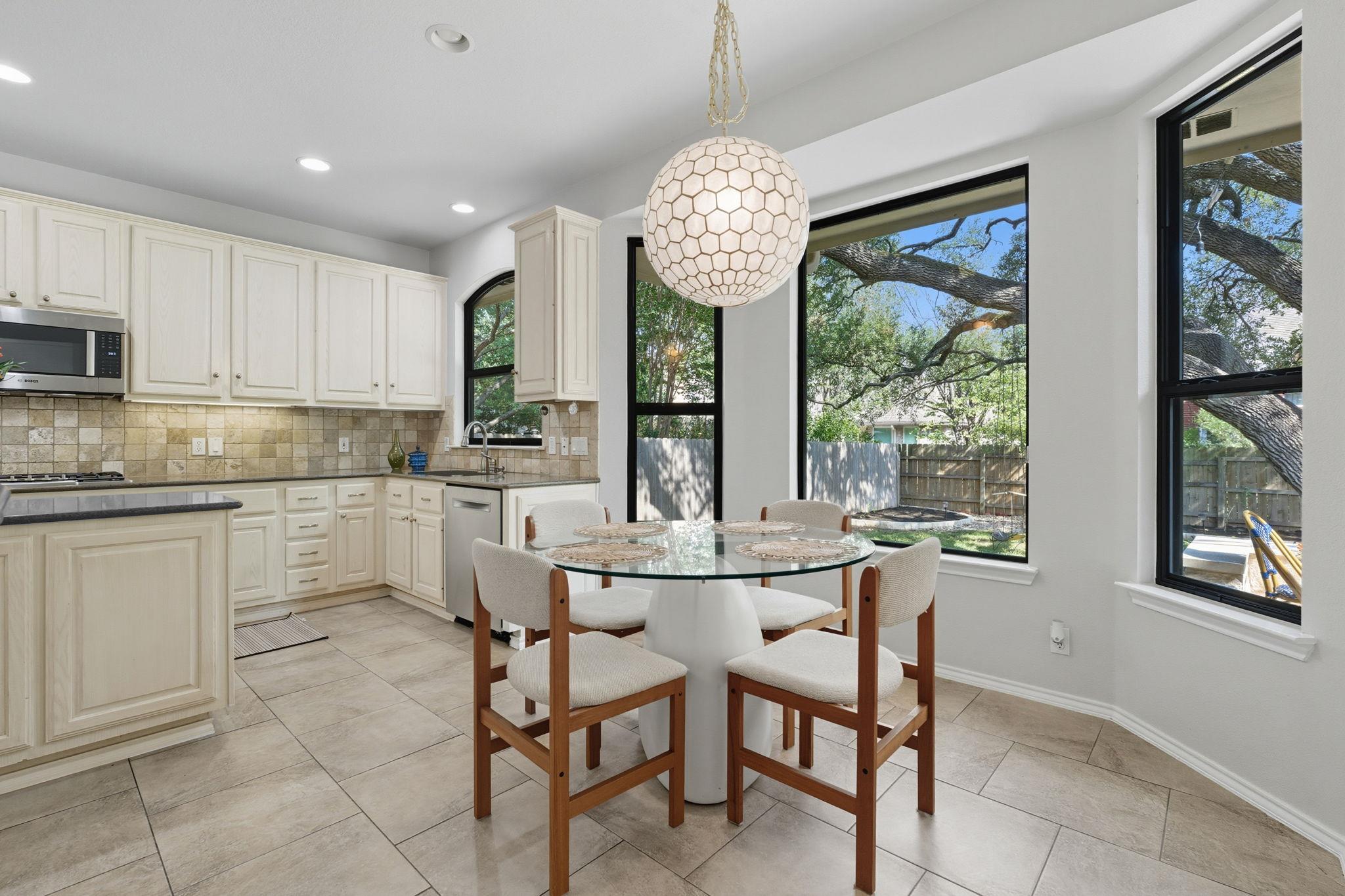 4009 Great Plains Dr, Austin, TX 78735