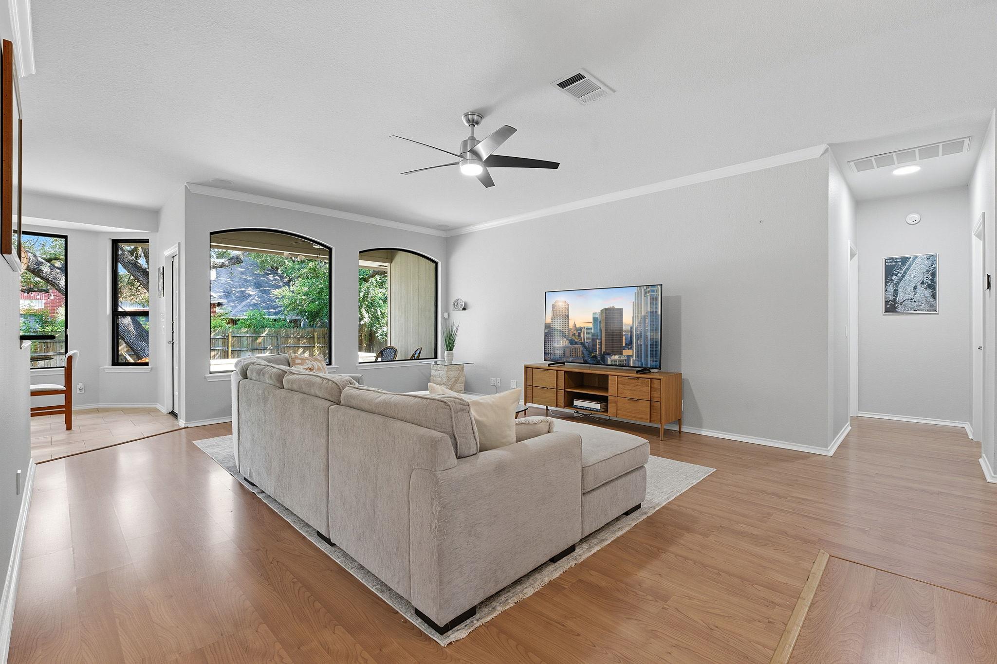 4009 Great Plains Dr, Austin, TX 78735