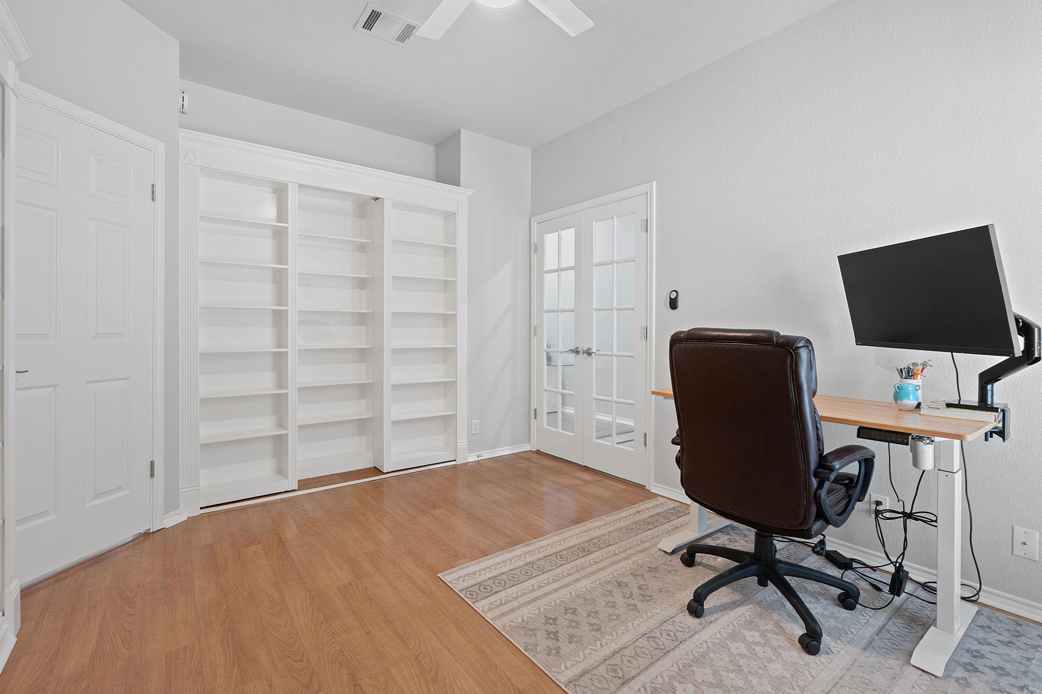 4009 Great Plains Dr, Austin, TX 78735