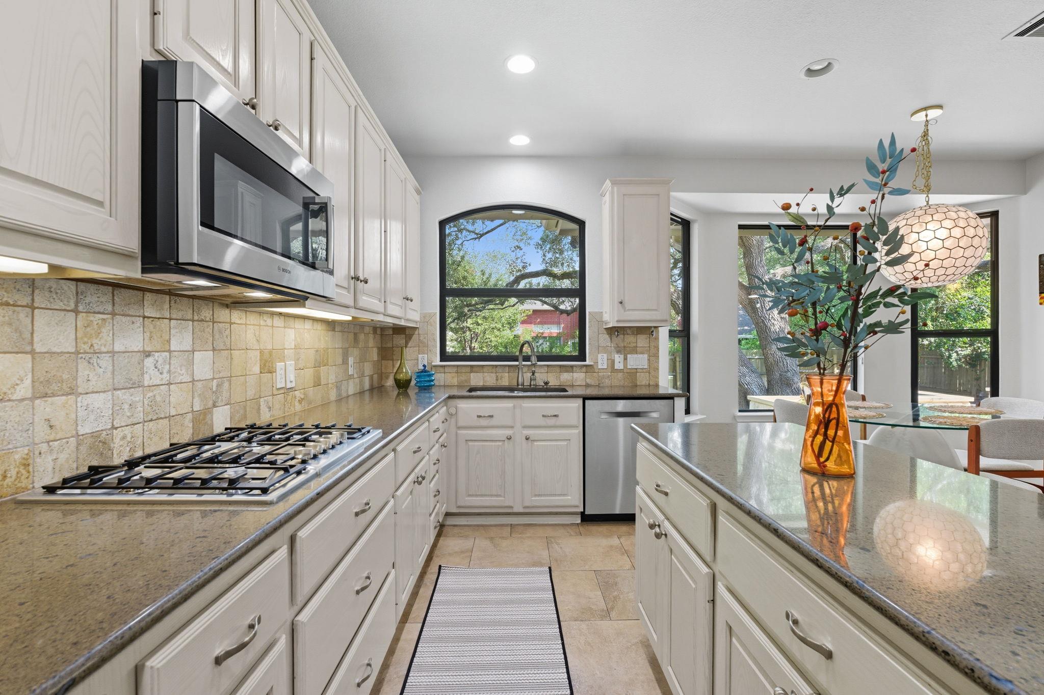 4009 Great Plains Dr, Austin, TX 78735