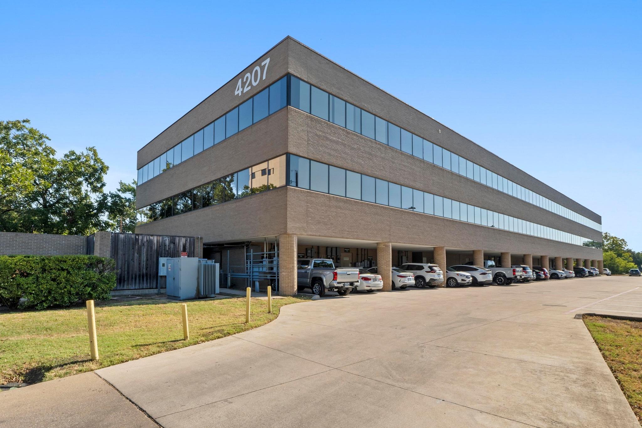 4320 James Casey St, Austin, TX 78745