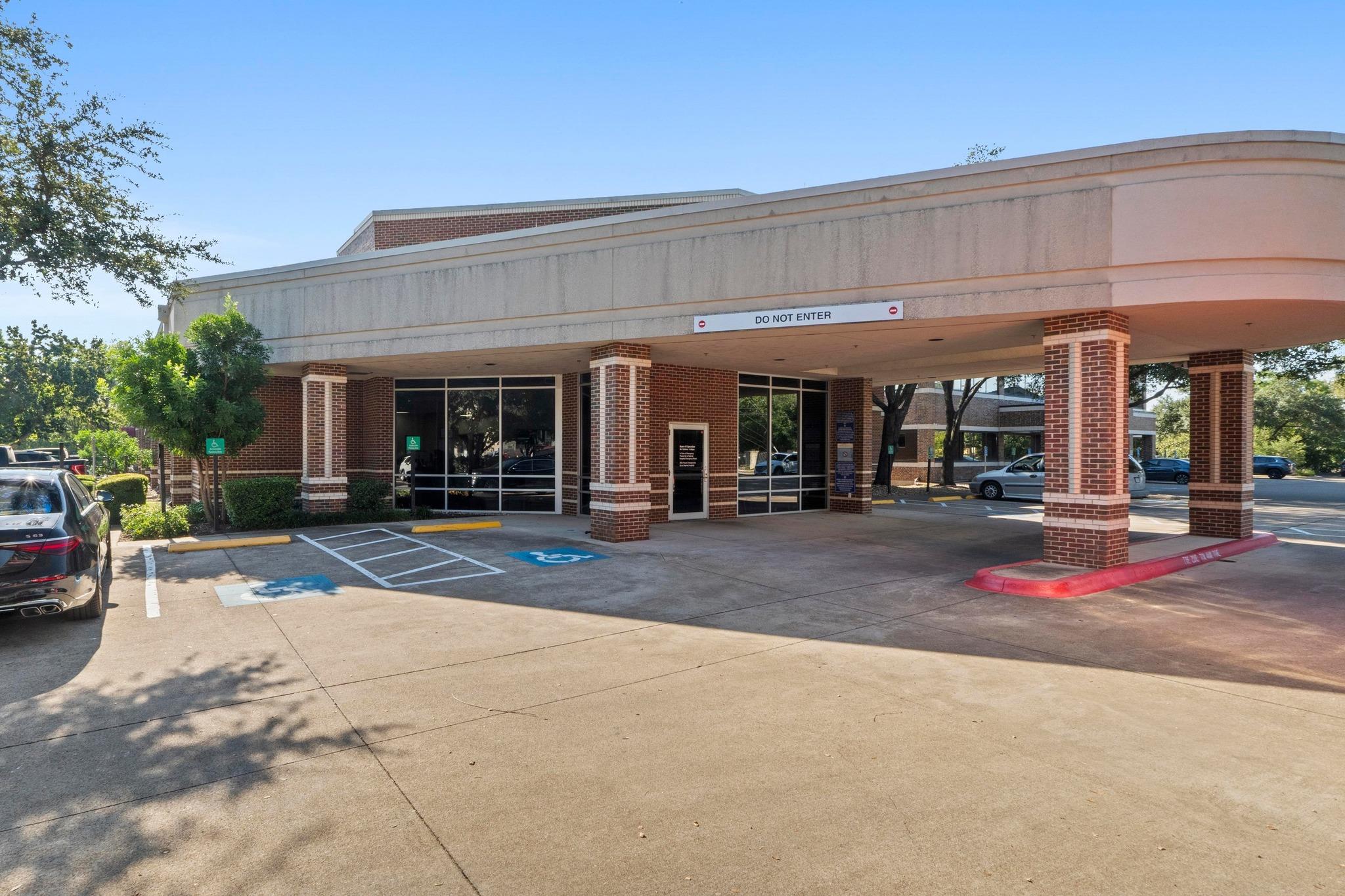 4320 James Casey St, Austin, TX 78745