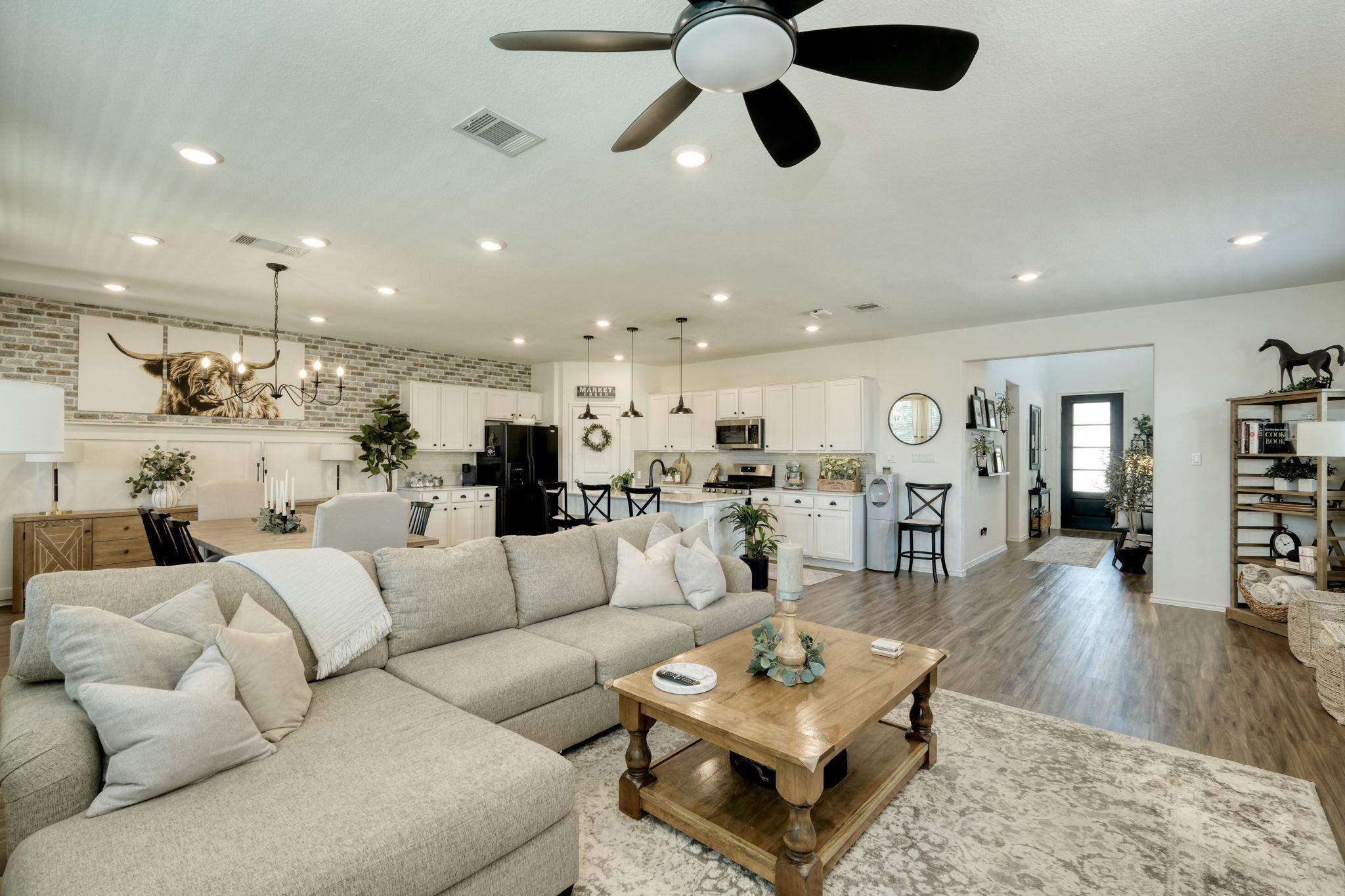 708 Affazia Ln # C, Georgetown, TX 78628