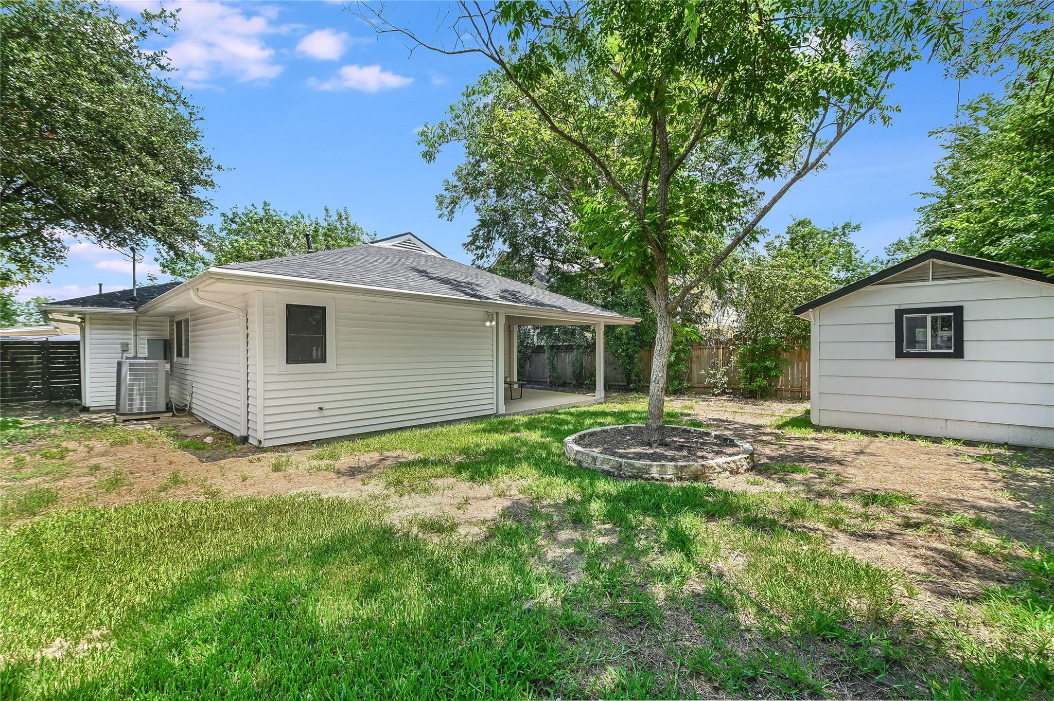 2709 W 49 1/2 St, Austin, TX 78731