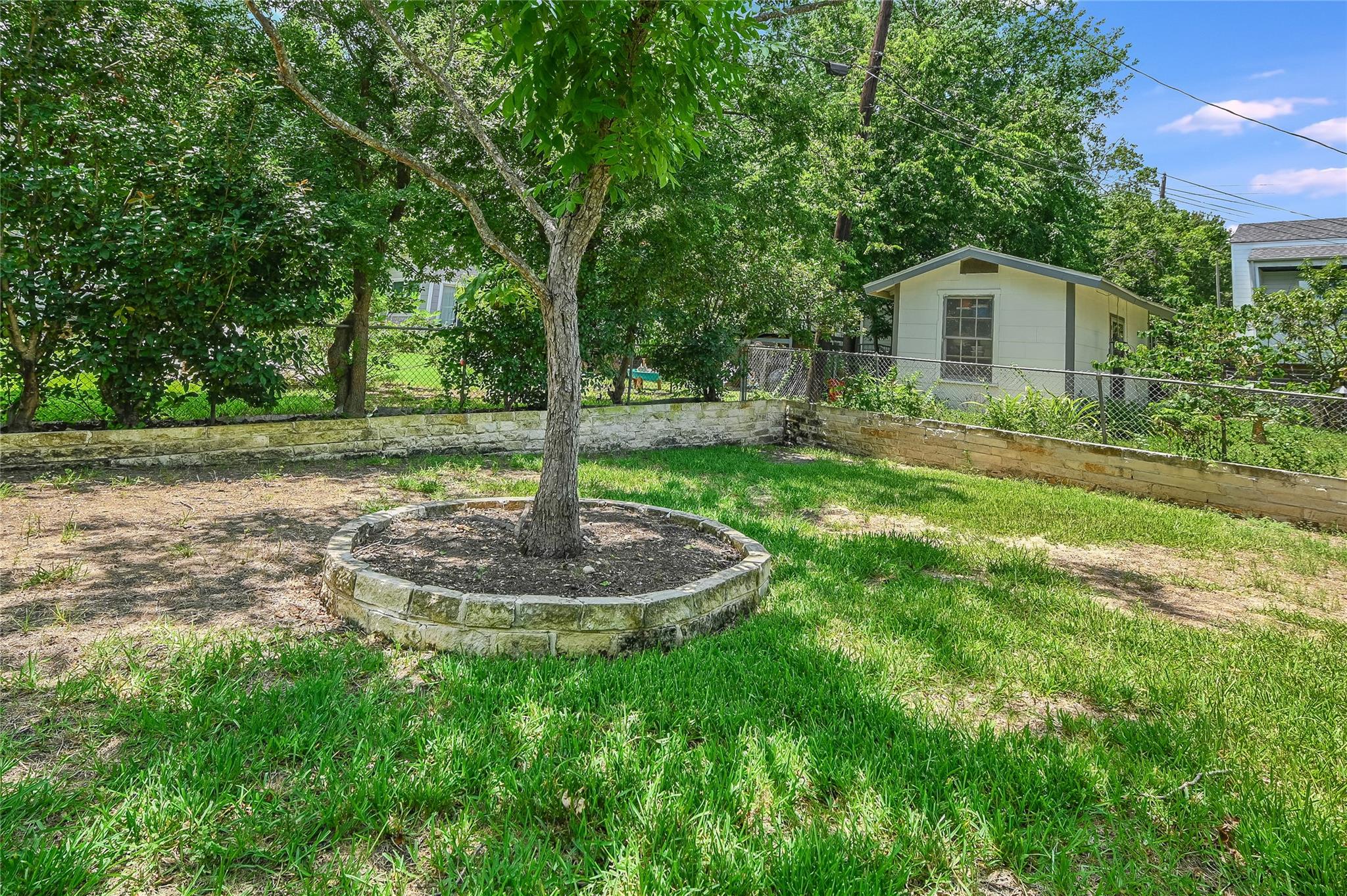 2709 W 49 1/2 St, Austin, TX 78731