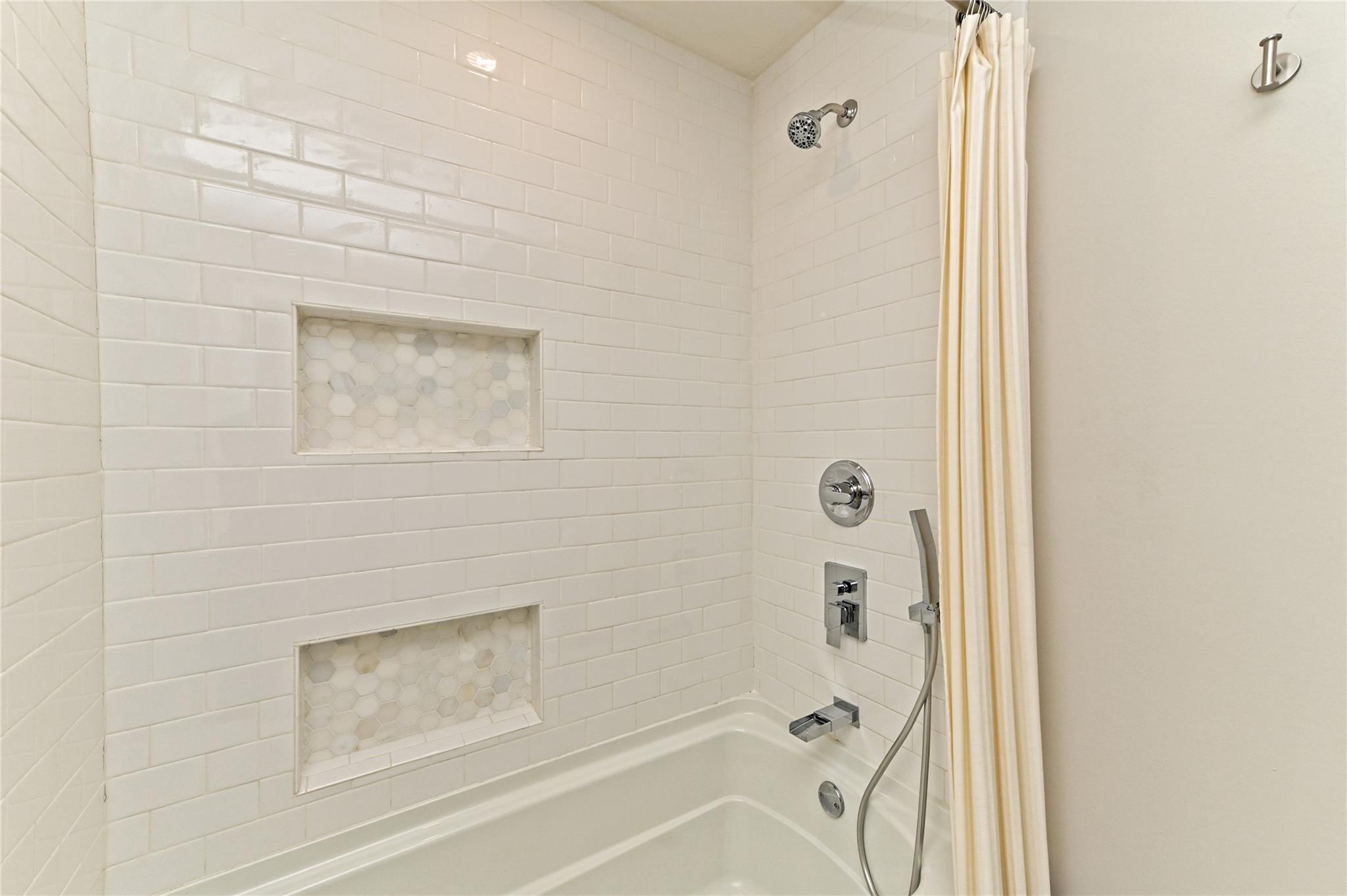 2709 W 49 1/2 St, Austin, TX 78731