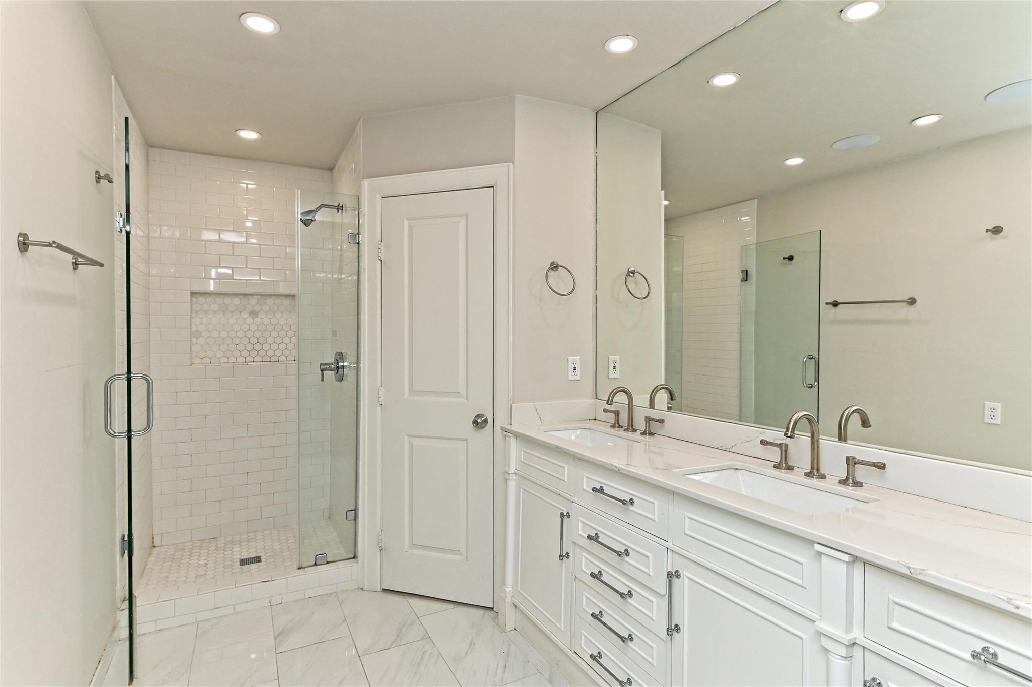 2709 W 49 1/2 St, Austin, TX 78731