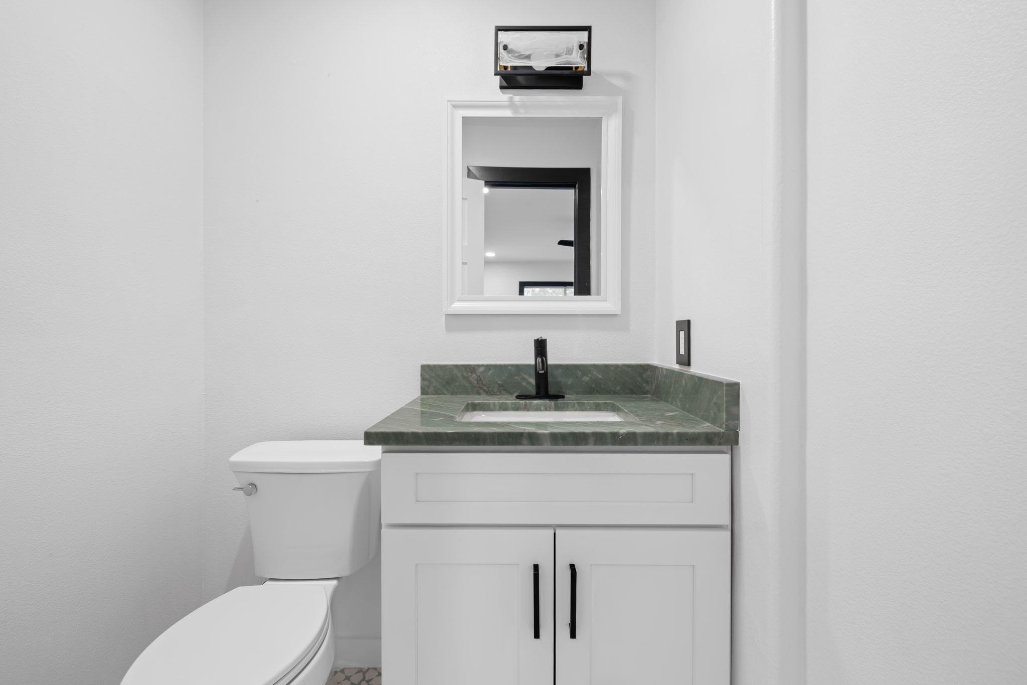 2702 S 2nd St # 1 & 2, Austin, TX 78704