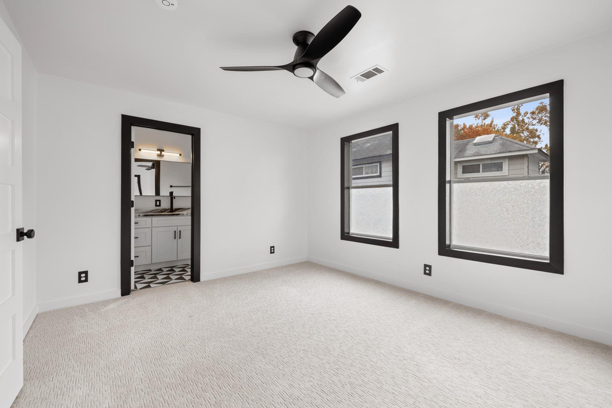 2702 S 2nd St # 1 & 2, Austin, TX 78704