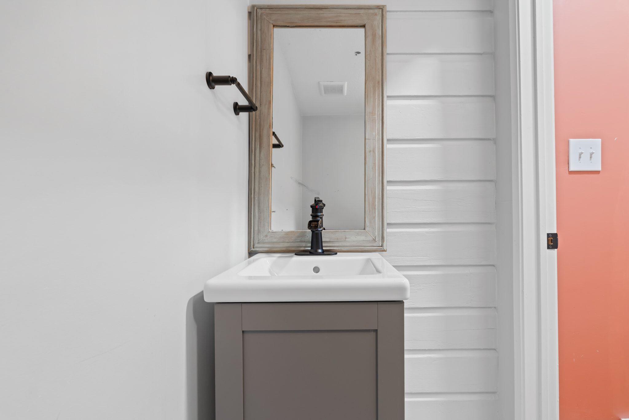 2702 S 2nd St # 1 & 2, Austin, TX 78704