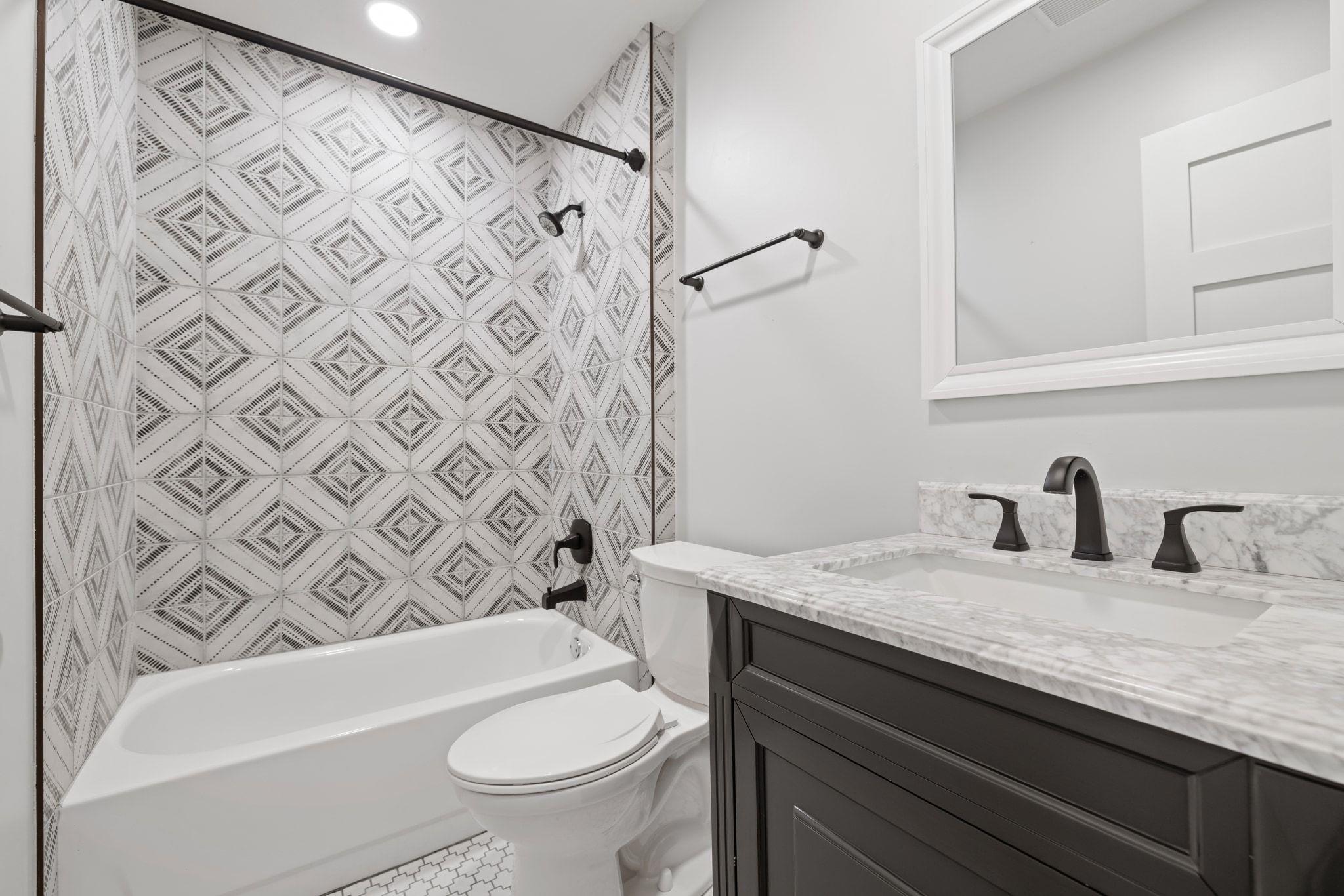 2702 S 2nd St # 1 & 2, Austin, TX 78704