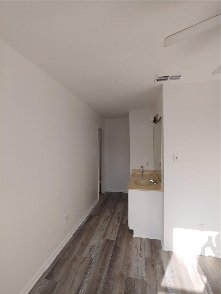 13353 Water Oak Ln # B, Austin, TX 78729