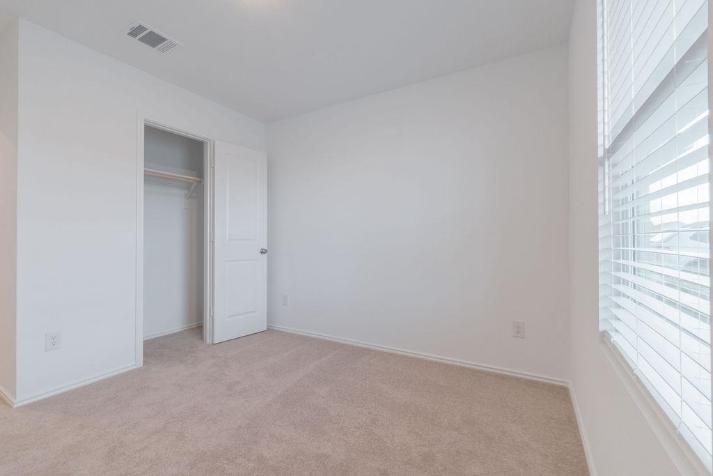 216 Little Sparklers Loop, Hutto, TX 78634