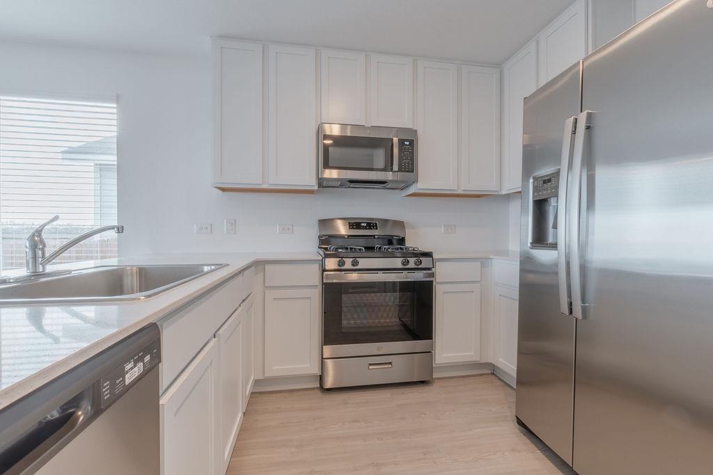 216 Little Sparklers Loop, Hutto, TX 78634