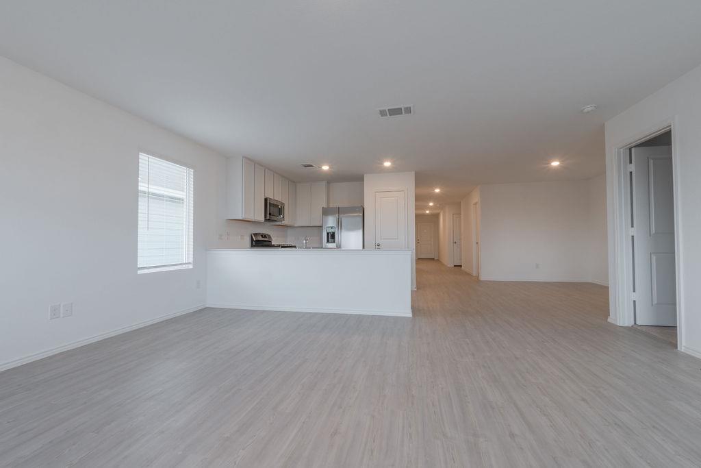 216 Little Sparklers Loop, Hutto, TX 78634