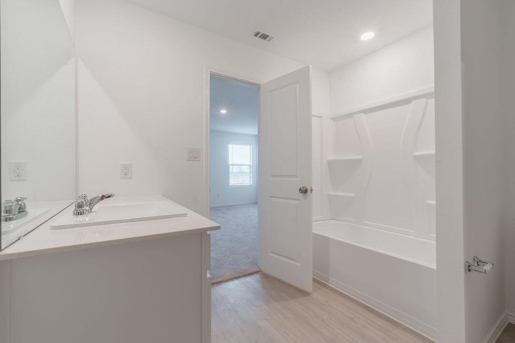 216 Little Sparklers Loop, Hutto, TX 78634