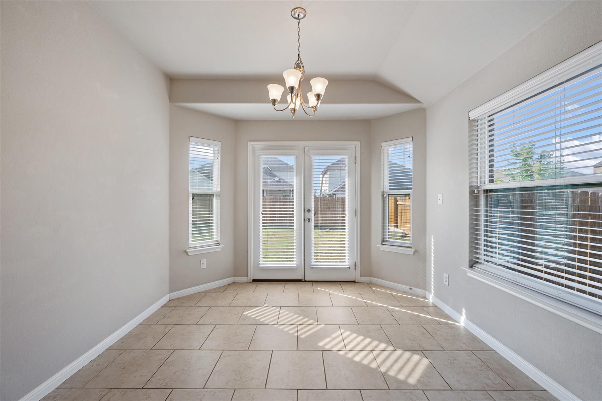 5641 Sacco St, Round Rock, TX 78665