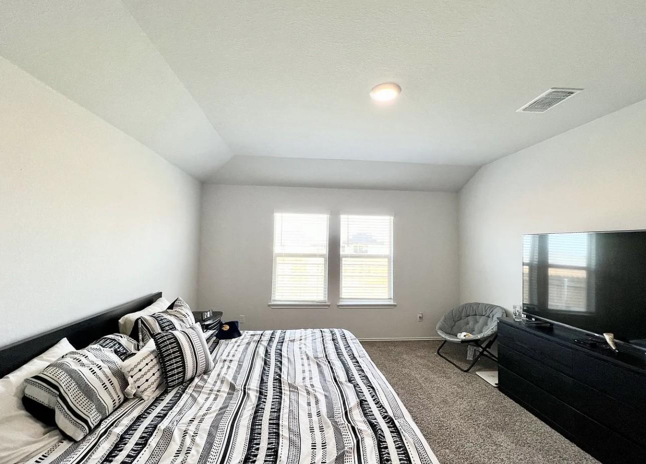 544 Taggart Trl, Jarrell, TX 76537