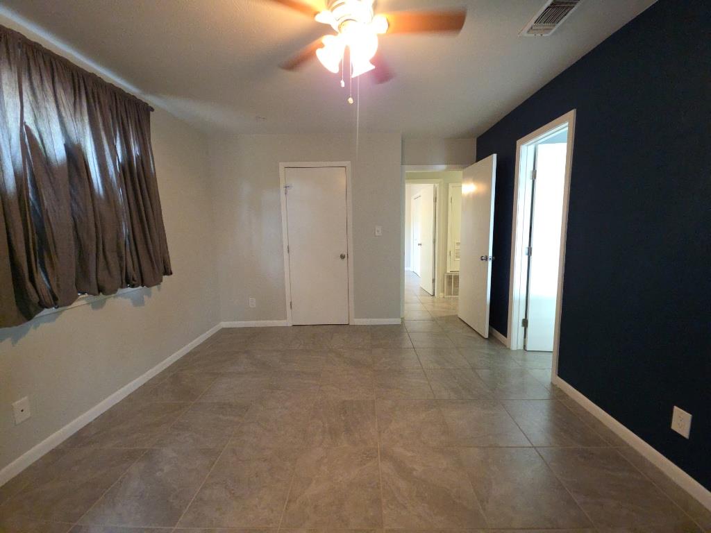 306 S 7th St, Pflugerville, TX 78660