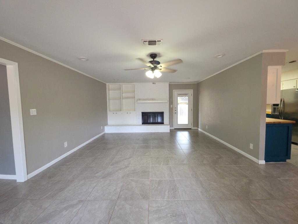 306 S 7th St, Pflugerville, TX 78660