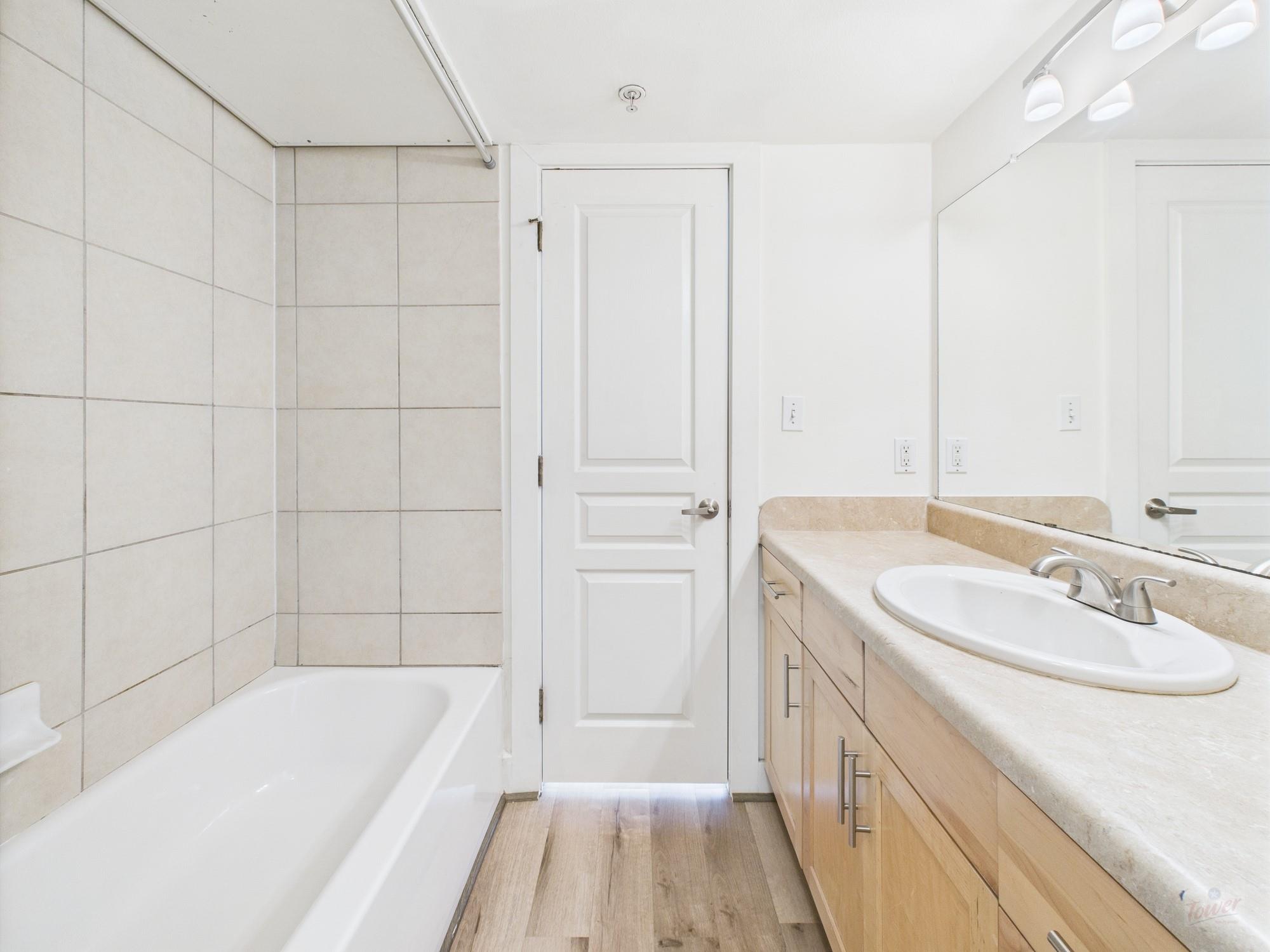 711 W 32nd St # 119, Austin, TX 78705