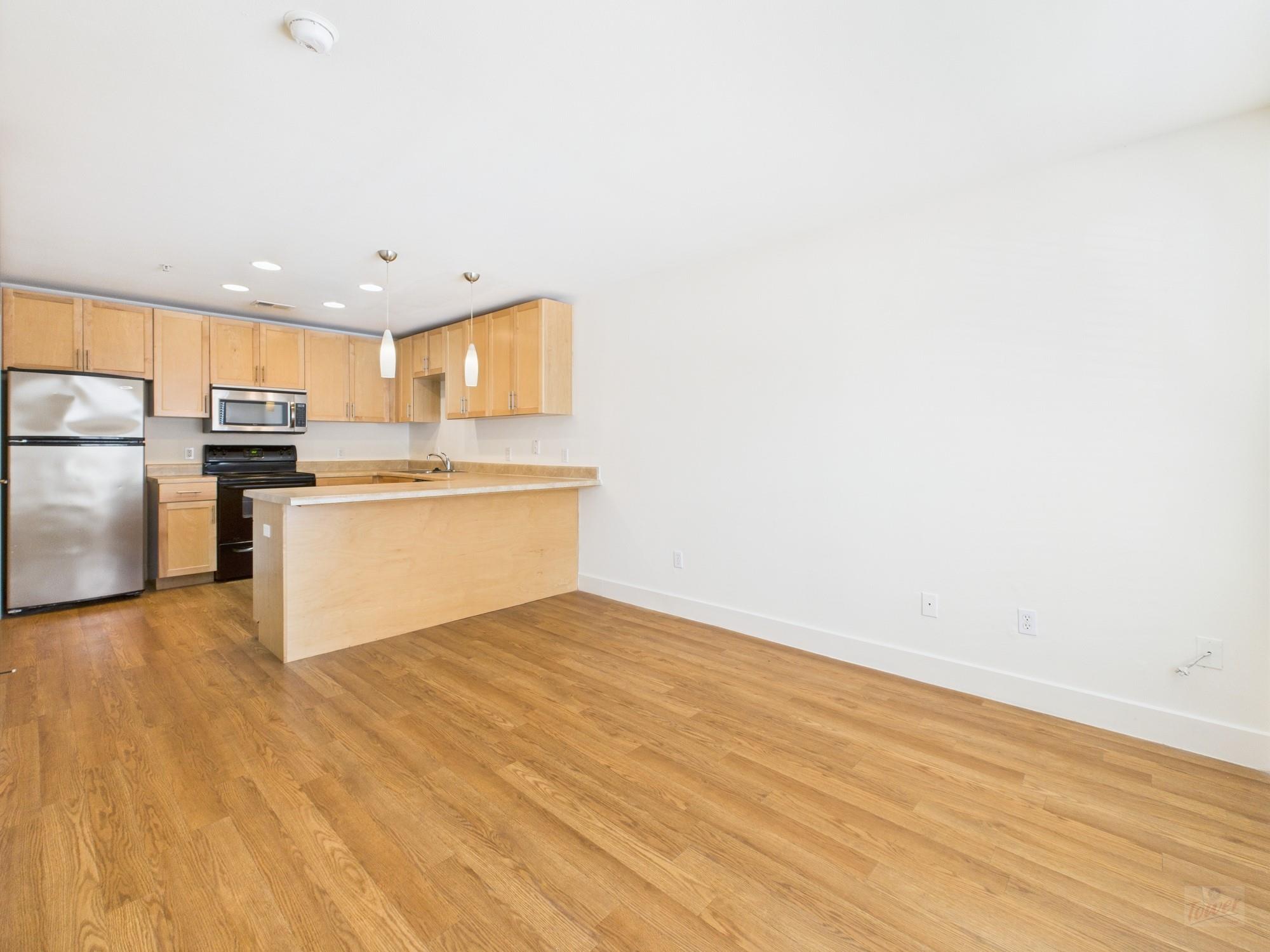 711 W 32nd St # 119, Austin, TX 78705