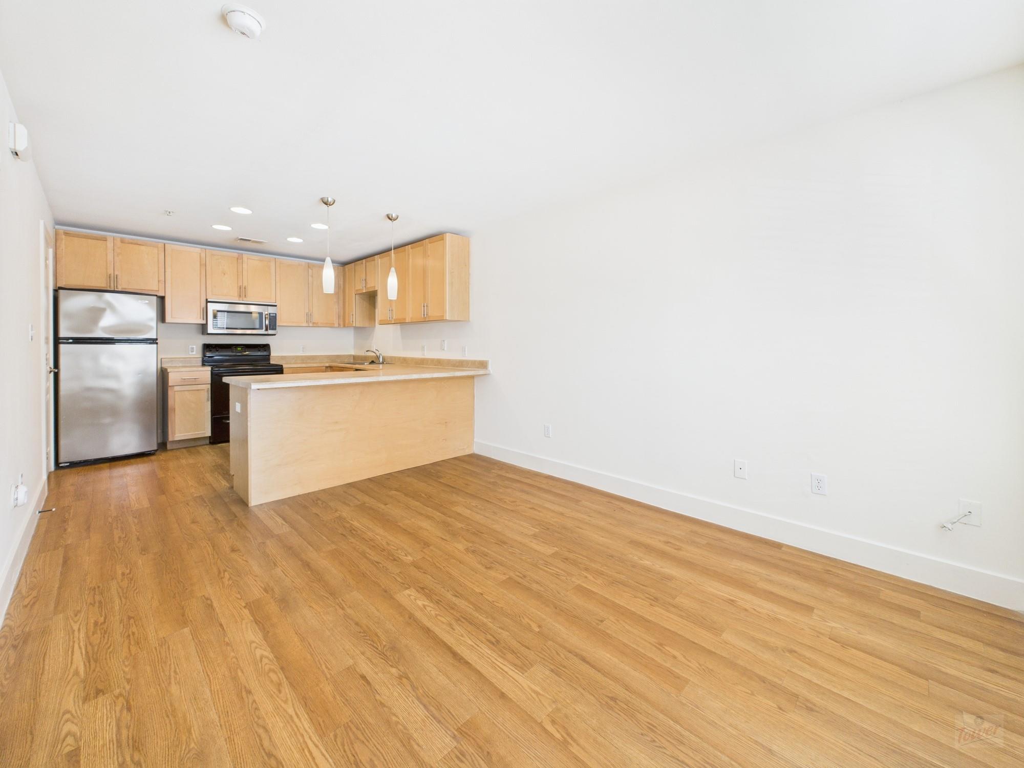 711 W 32nd St # 119, Austin, TX 78705