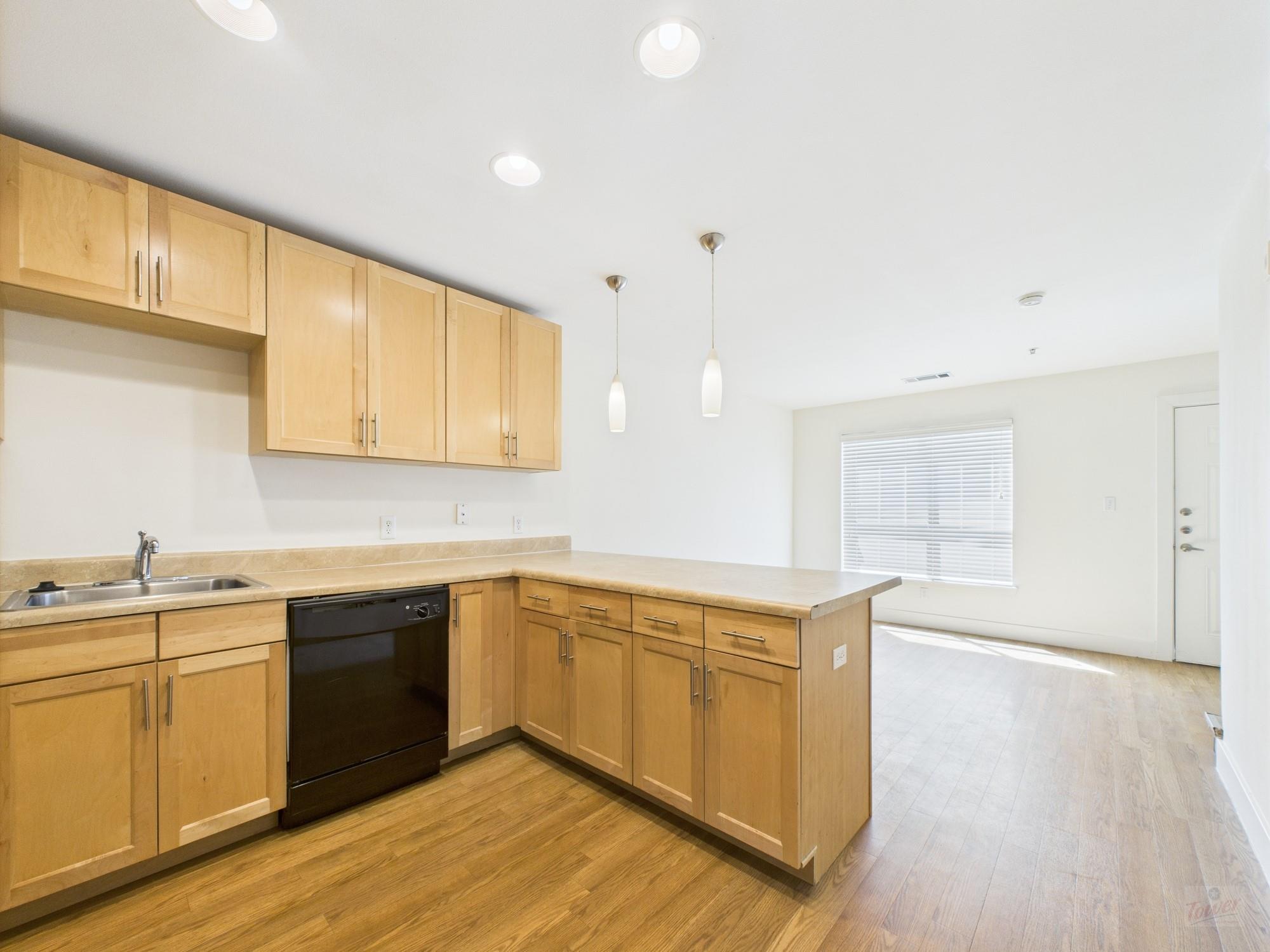 711 W 32nd St # 119, Austin, TX 78705