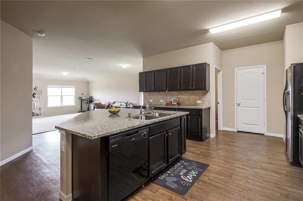 11916 Riparian Rd, Manor, TX 78653