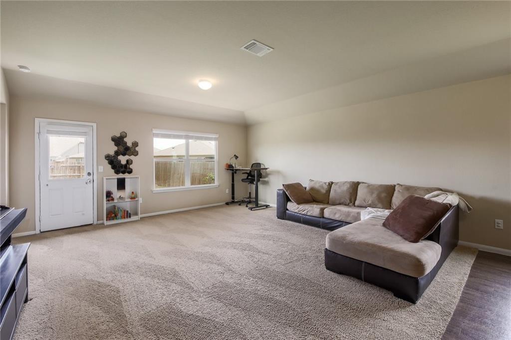 11916 Riparian Rd, Manor, TX 78653