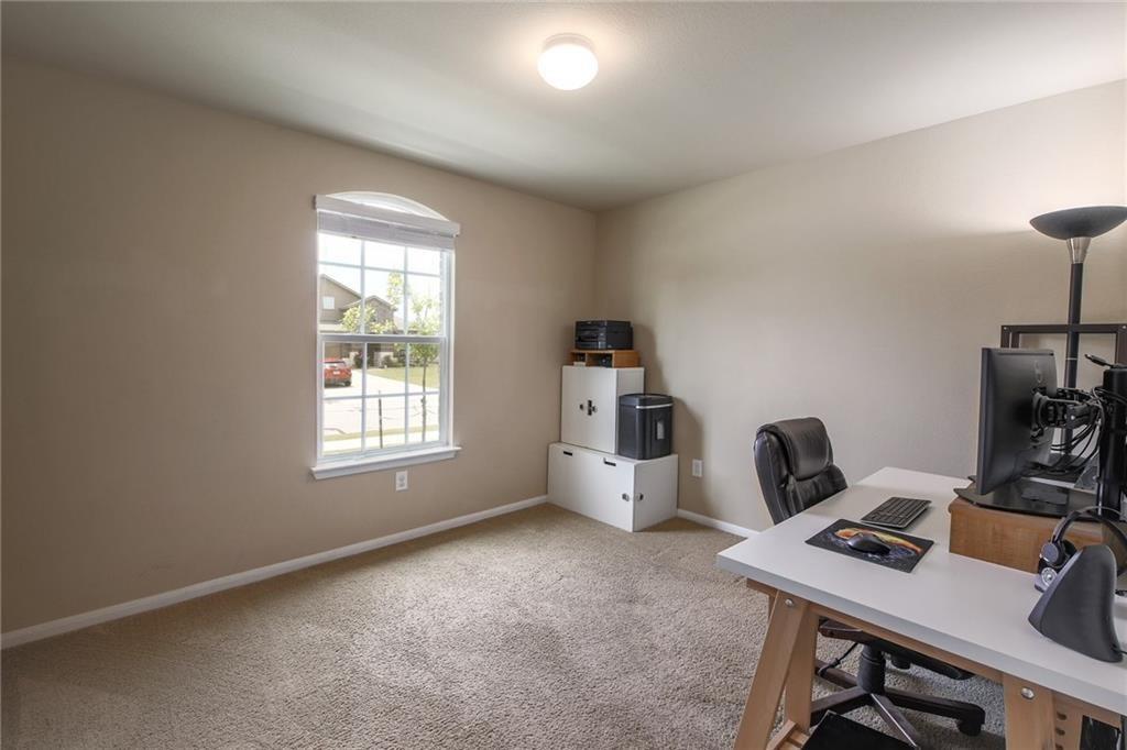 11916 Riparian Rd, Manor, TX 78653