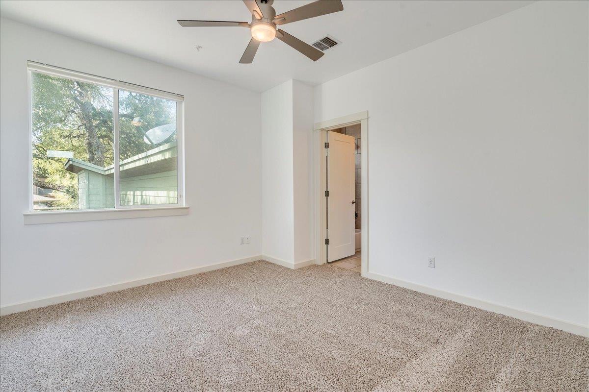 4006 Valley View Rd # B, Austin, TX 78704