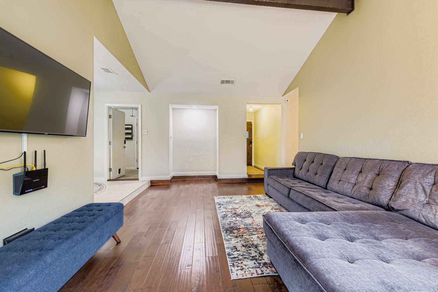 1215 Speer Ln, Austin, TX 78745