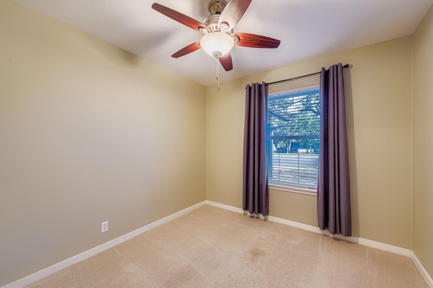 1215 Speer Ln, Austin, TX 78745