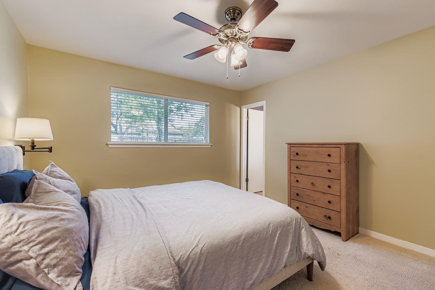 1215 Speer Ln, Austin, TX 78745