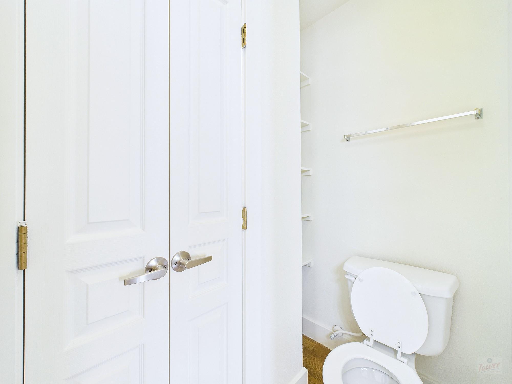 711 W 32nd St # 120, Austin, TX 78705