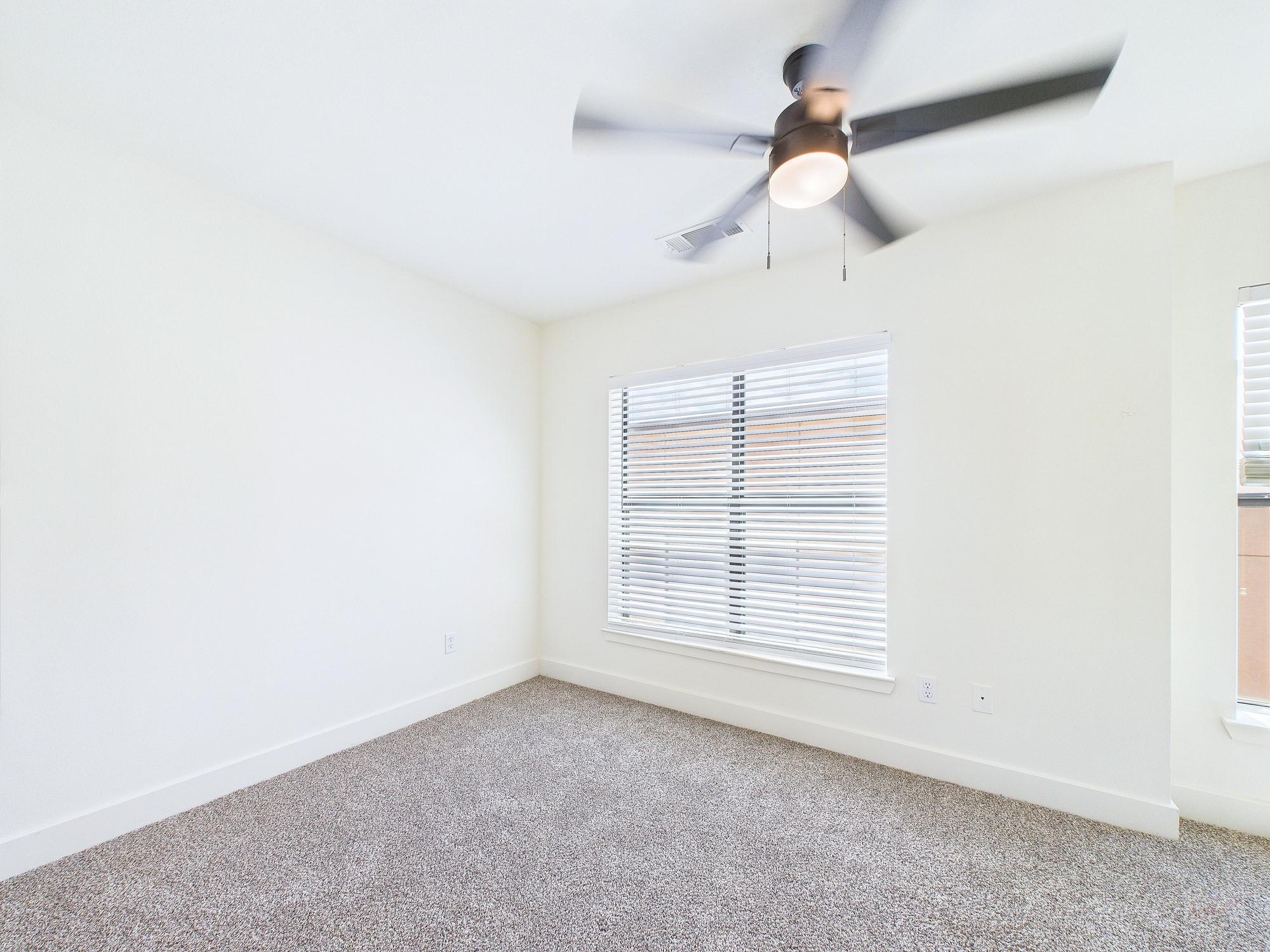 711 W 32nd St # 120, Austin, TX 78705