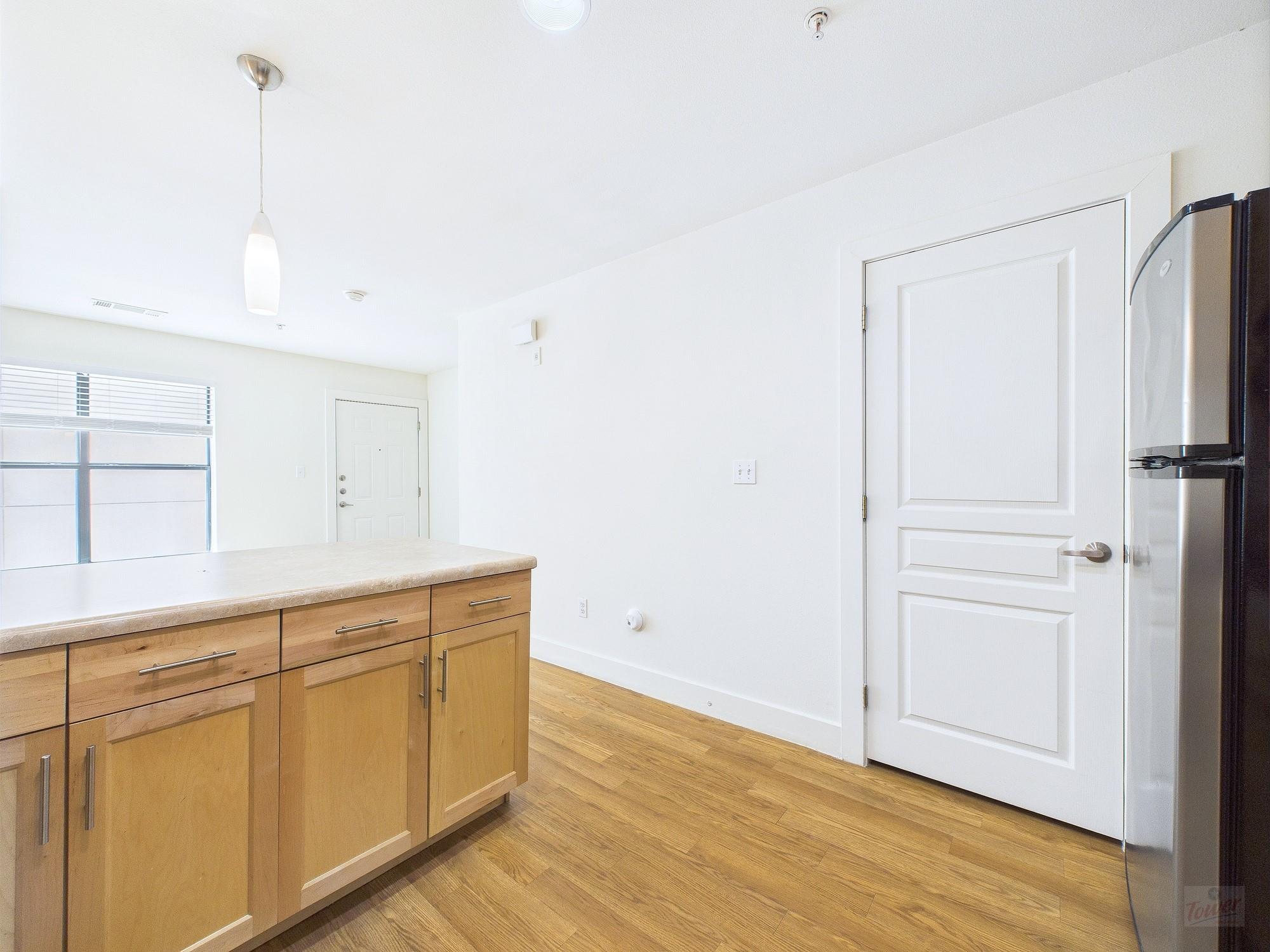 711 W 32nd St # 120, Austin, TX 78705