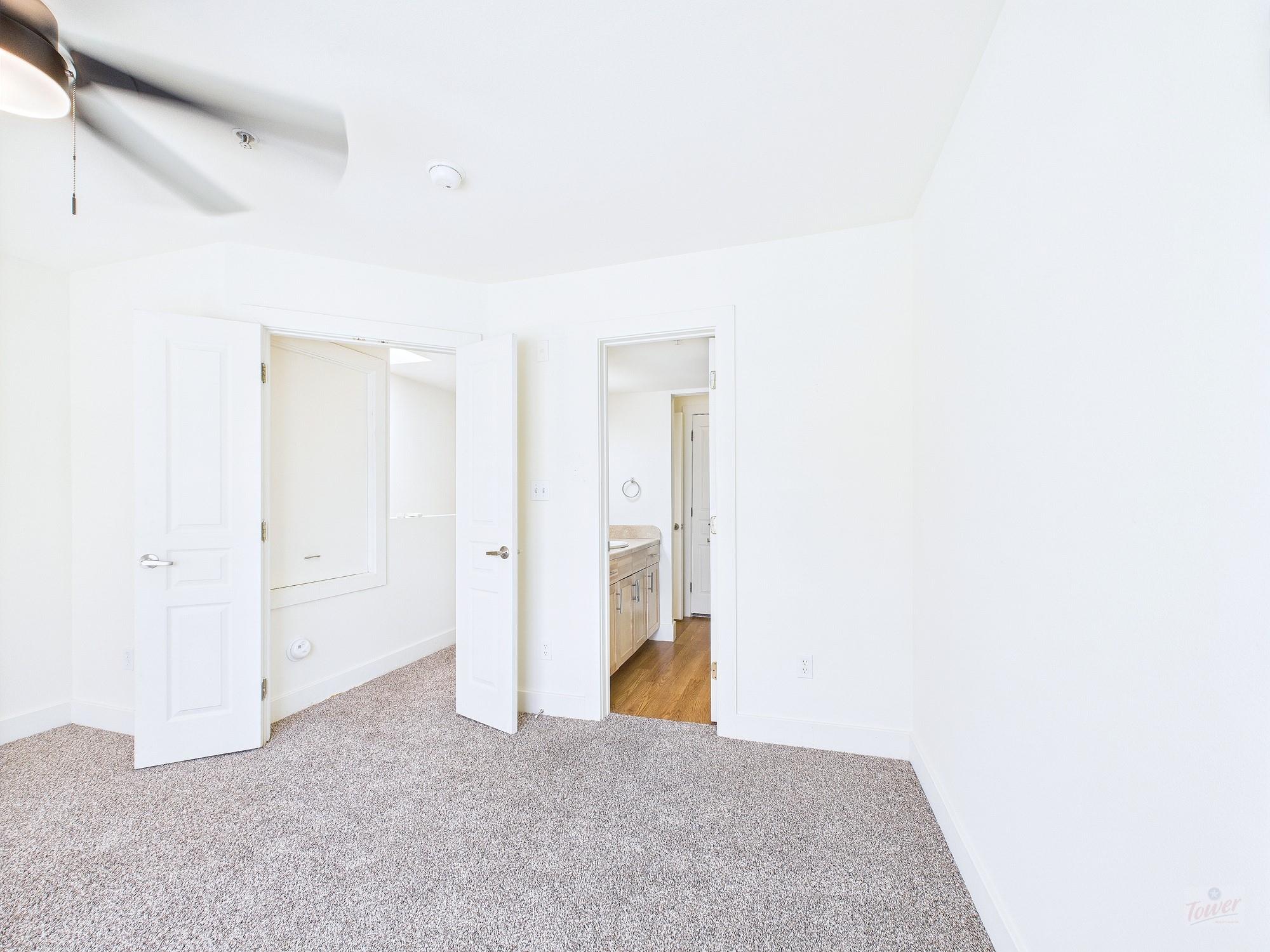 711 W 32nd St # 120, Austin, TX 78705