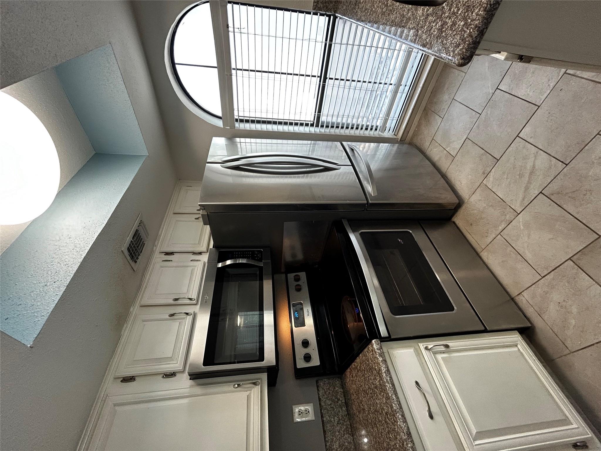 708 Graham Pl # 208, Austin, TX 78705