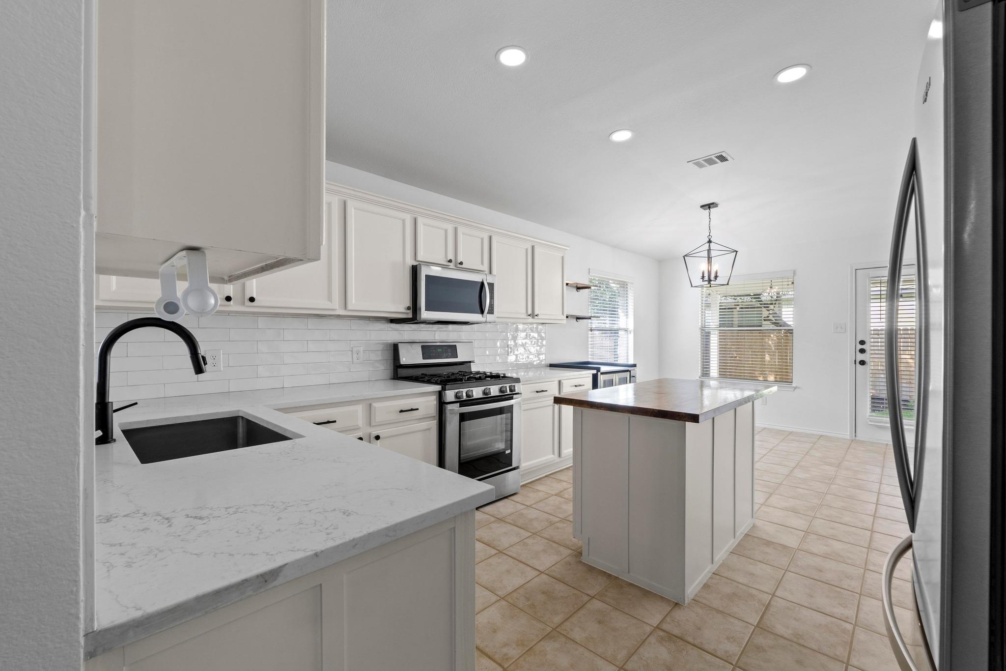 14620 Springs Edge Dr, Austin, TX 78717