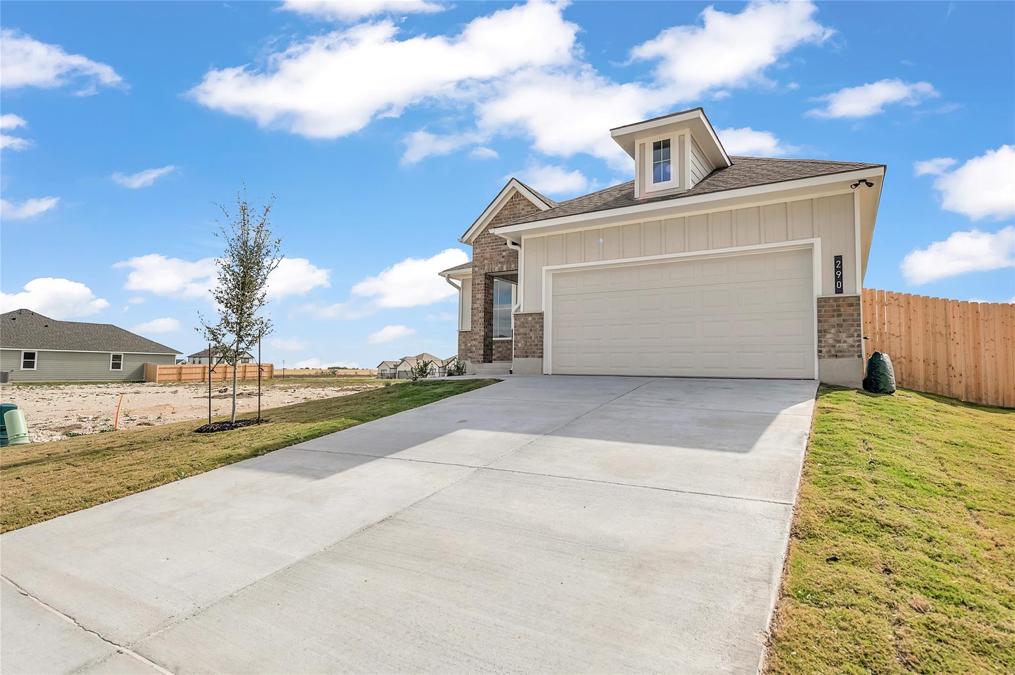 290 Boatright Blvd, Jarrell, TX 76537